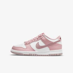 Nike Dunk ピンク/ホワイト スニーカー Nike Dunk Low Big Kids' Shoes. Nike.com